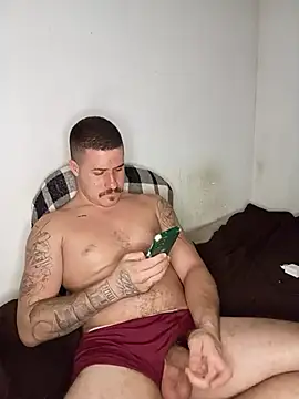 casado031999 online show from November 7, 2025, 4:17 am