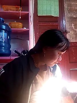 cunconcute online show from November 29, 2025, 5:51 am