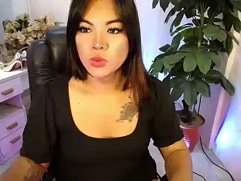 Snapshot of AngelitaDeputouch chatting on September 25, 2025, 10:05 pm AngelitaDeputouch online show from September 25, 2025, 10:05 pm