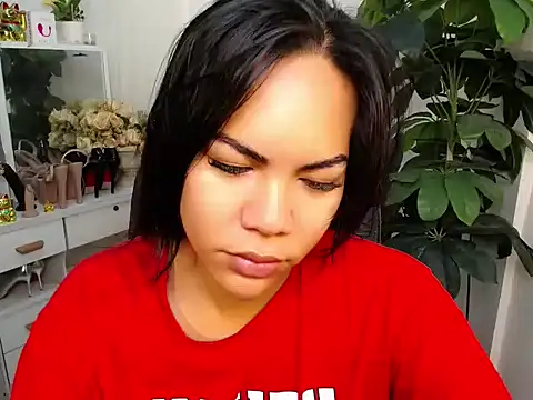 Snapshot of AngelitaDeputouch chatting on October 25, 2025, 11:49 pm AngelitaDeputouch online show from October 25, 2025, 11:49 pm