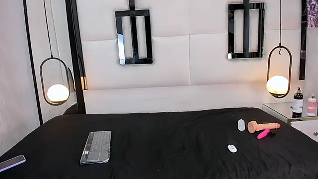 Snapshot of SerenaWild1 chatting on November 15, 2025, 4:49 am SerenaWild1 online show from November 15, 2025, 4:49 am