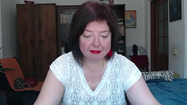 Snapshot of Violet_Pulse chatting on July 9, 2026, 10:15 am Violet Pulse online show from July 9, 2026, 10:15 am
