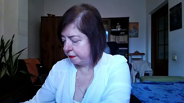 Snapshot of Violet_Pulse chatting on January 19, 2026, 12:53 pm Violet Pulse online show from January 19, 2026, 12:53 pm