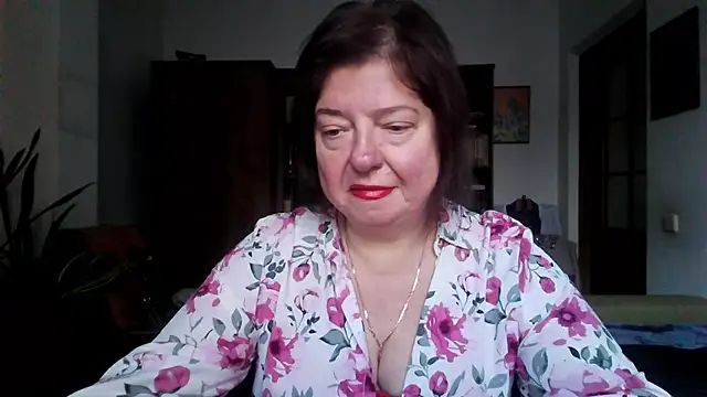 Snapshot of Violet_Pulse chatting on January 12, 2026, 12:34 pm Violet Pulse online show from January 12, 2026, 12:34 pm