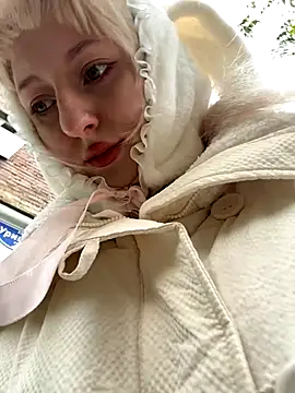 Snapshot of RonnieKiss chatting on October 10, 2025, 3:40 am RonnieKiss online show from October 10, 2025, 3:40 am