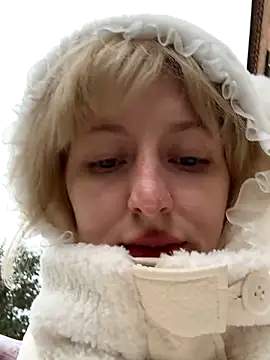 Snapshot of RonnieKiss chatting on September 29, 2025, 4:08 am RonnieKiss online show from September 29, 2025, 4:08 am