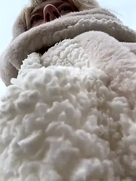 Snapshot of RonnieKiss chatting on November 5, 2025, 7:00 am RonnieKiss online show from November 5, 2025, 7:00 am