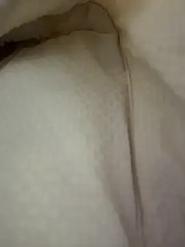 RonnieKiss online show from April 12, 2026, 8:28 am