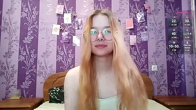 Snapshot of Lutangogansit chatting on February 23, 2026, 4:14 am Lutangogansit online show from February 23, 2026, 4:14 am