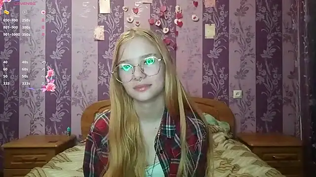 Snapshot of Lutangogansit chatting on November 23, 2025, 11:20 am Lutangogansit online show from November 23, 2025, 11:20 am