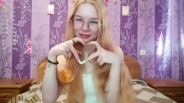 Snapshot of Lutangogansit chatting on November 15, 2025, 7:23 am Lutangogansit online show from November 15, 2025, 7:23 am