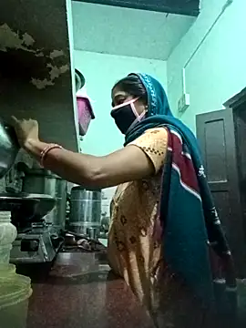 Snapshot of Cute-Charvii chatting on February 13, 2026, 1:16 am Cute-Charvii online show from February 13, 2026, 1:16 am