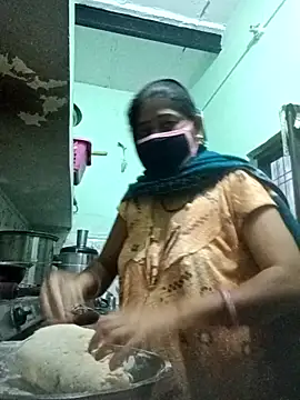 Snapshot of Cute-Charvii chatting on February 25, 2026, 1:28 am Cute-Charvii online show from February 25, 2026, 1:28 am