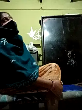 Snapshot of Cute-Charvii chatting on January 15, 2026, 2:48 am Cute-Charvii online show from January 15, 2026, 2:48 am