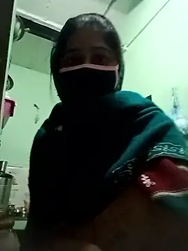 Snapshot of Cute-Charvii chatting on January 11, 2026, 2:18 am Cute-Charvii online show from January 11, 2026, 2:18 am