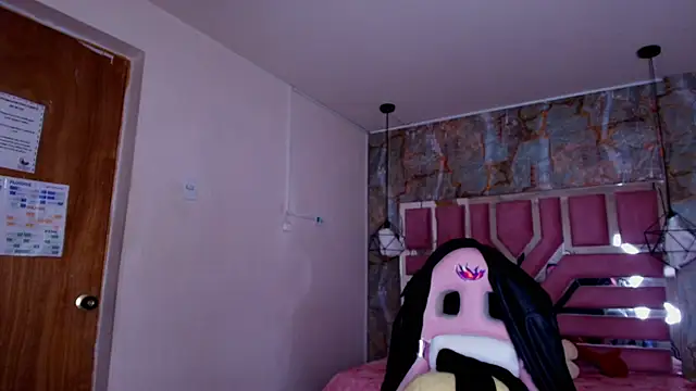 lorem adams online show from September 26, 2025, 12:23 pm