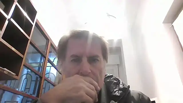 Snapshot of sayeaprayer65 chatting on November 6, 2025, 6:50 am sayeaprayer65 online show from November 6, 2025, 6:50 am