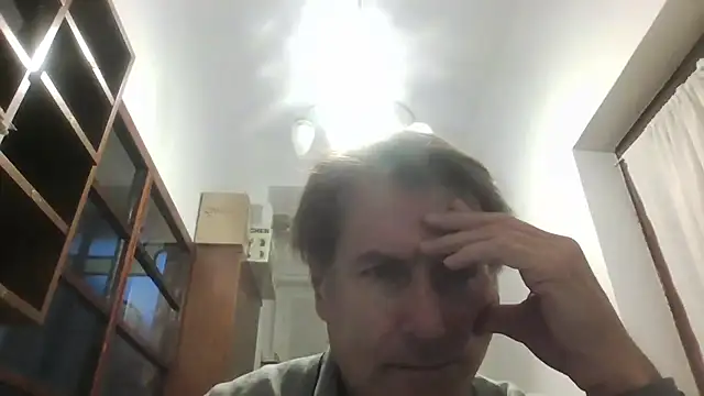 Snapshot of sayeaprayer65 chatting on November 7, 2025, 6:18 am sayeaprayer65 online show from November 7, 2025, 6:18 am