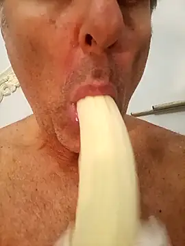 Snapshot of sayeaprayer65 chatting on October 14, 2025, 8:20 pm sayeaprayer65 online show from October 14, 2025, 8:20 pm