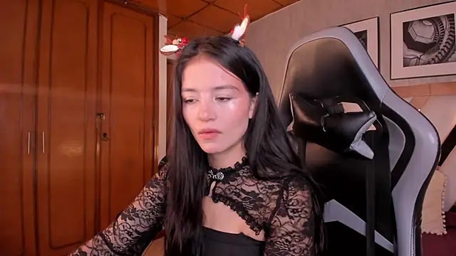 HaathorX online show from December 3, 2025, 2:49 pm