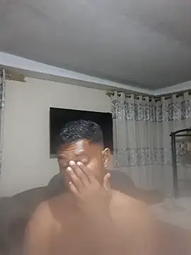 Snapshot of kingVibeX chatting on September 27, 2025, 8:15 pm kingVibeX online show from September 27, 2025, 8:15 pm