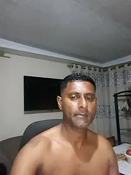 Snapshot of kingVibeX chatting on October 10, 2025, 8:53 pm kingVibeX online show from October 10, 2025, 8:53 pm