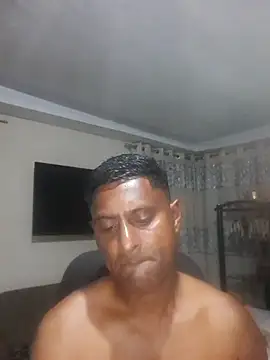 Snapshot of kingVibeX chatting on October 13, 2025, 7:15 pm kingVibeX online show from October 13, 2025, 7:15 pm