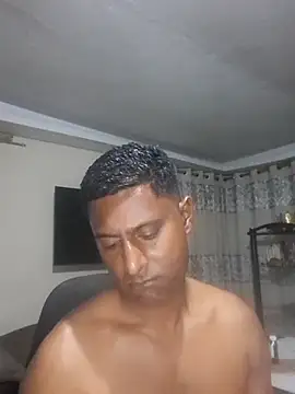 Snapshot of kingVibeX chatting on October 16, 2025, 8:39 pm kingVibeX online show from October 16, 2025, 8:39 pm