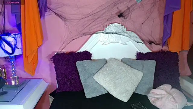  IsabellaRousse online show from November 2, 2025, 7:52 pm