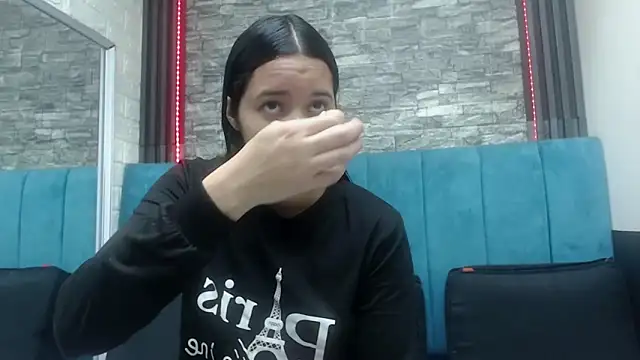 Snapshot of Lil_Rose2006 chatting on November 27, 2025, 12:49 pm Lil Rose2006 online show from November 27, 2025, 12:49 pm