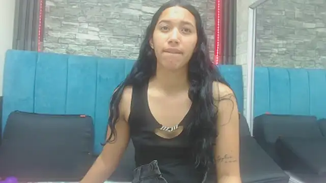 Snapshot of Lil_Rose2006 chatting on November 15, 2025, 4:27 am Lil Rose2006 online show from November 15, 2025, 4:27 am