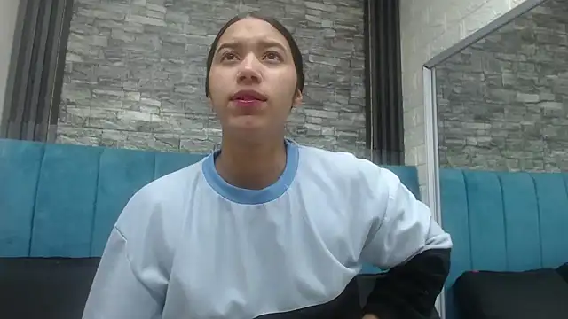 Snapshot of Lil_Rose2006 chatting on December 2, 2025, 12:51 pm Lil Rose2006 online show from December 2, 2025, 12:51 pm