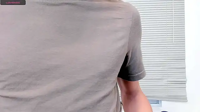 Little liam online show from October 3, 2025, 7:15 pm