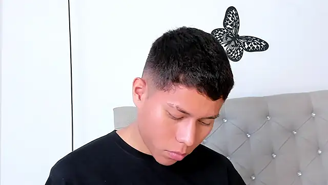 Little liam online show from October 15, 2025, 7:22 pm