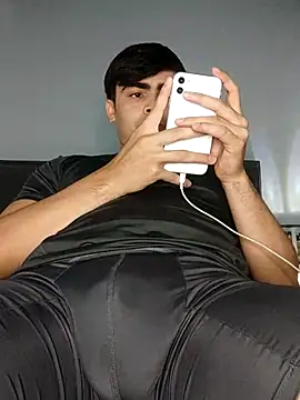 Mason grey online show from October 4, 2025, 2:13 am