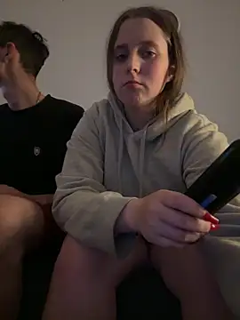 Snapshot of YoungNele18 chatting on September 21, 2025, 7:08 pm YoungNele18 online show from September 21, 2025, 7:08 pm