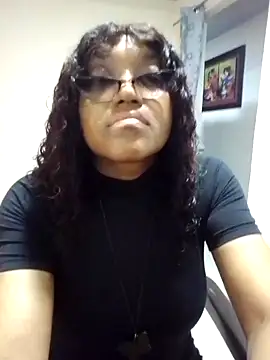 SONDRADAYAN online show from October 3, 2025, 1:09 am