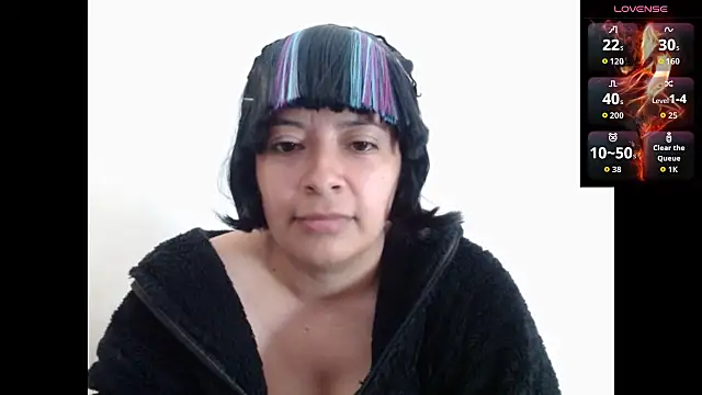 Acelinrose online show from October 10, 2025, 8:53 pm