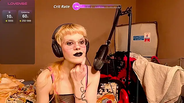 Snapshot of tacodeluxxxe chatting on December 2, 2025, 5:47 pm tacodeluxxxe online show from December 2, 2025, 5:47 pm