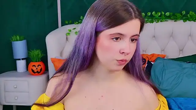 Snapshot of Akira_Halls chatting on October 27, 2025, 8:54 pm Akira Halls online show from October 27, 2025, 8:54 pm