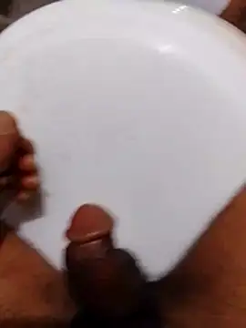 Sumitx007 online show from March 4, 2026, 8:27 pm