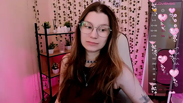 Snapshot of LinaBlossom_ chatting on June 30, 2026, 3:28 am LinaBlossom online show from June 30, 2026, 3:28 am