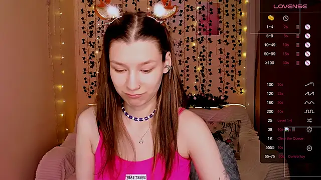 Snapshot of LinaBlossom_ chatting on December 21, 2025, 6:04 am LinaBlossom online show from December 21, 2025, 6:04 am