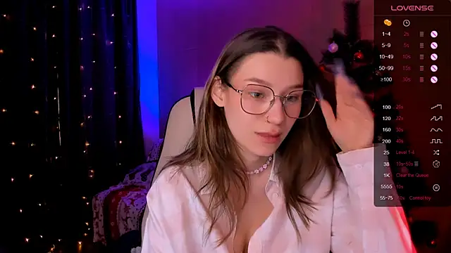 Snapshot of LinaBlossom_ chatting on January 8, 2026, 9:04 am LinaBlossom online show from January 8, 2026, 9:04 am