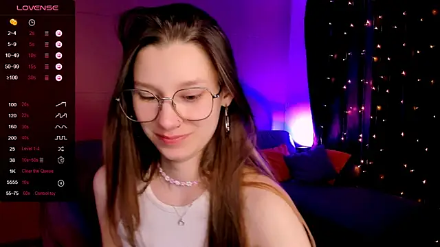 LinaBlossom  online show from May 31, 2026, 8:31 am