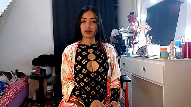 Snapshot of pocahot222 chatting on October 13, 2025, 9:49 pm pocahot222 online show from October 13, 2025, 9:49 pm