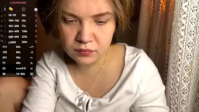 Snapshot of SabrinaFolts chatting on November 4, 2025, 4:22 pm SabrinaFolts online show from November 4, 2025, 4:22 pm