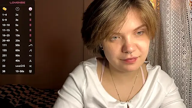 Snapshot of SabrinaFolts chatting on October 14, 2025, 5:02 pm SabrinaFolts online show from October 14, 2025, 5:02 pm