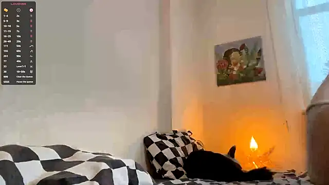 Snapshot of SabrinaFolts chatting on December 16, 2025, 10:08 am SabrinaFolts online show from December 16, 2025, 10:08 am