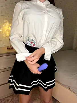 bettispaghetti online show from September 28, 2025, 2:46 pm